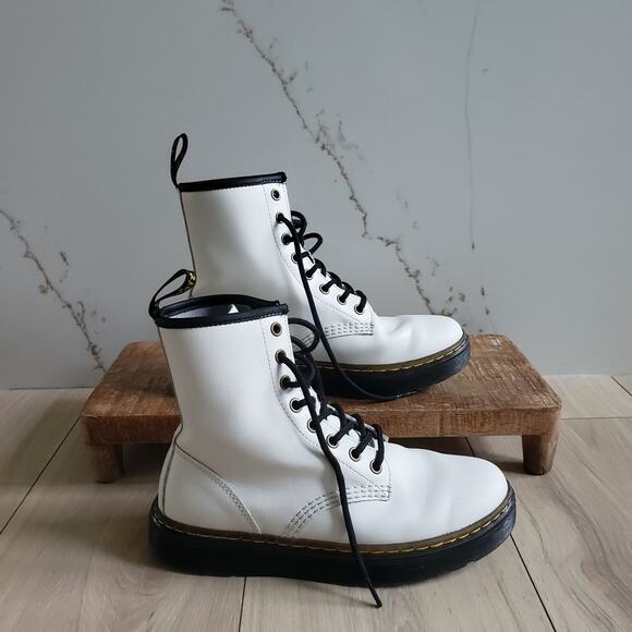 Dr Martens Boots Womens 6 White Leather Zavala Combat Lace Up Classic Grunge - Picture 2 of 5